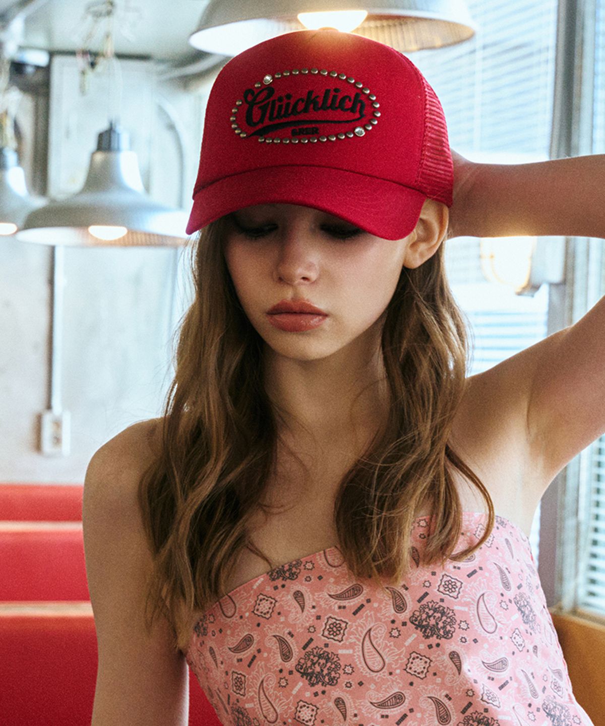 에르에르(ERER) Studded Trucker Cap Red