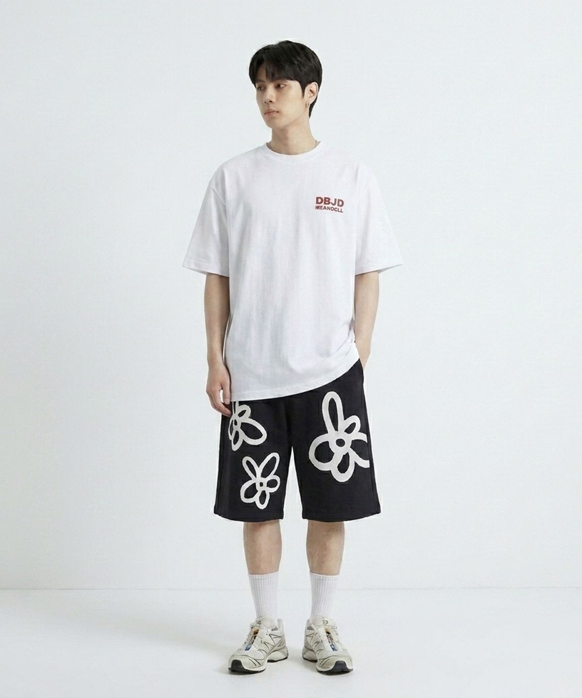 더블제이디(DOUBLE JD) 박스 베어돌 반팔 티셔츠