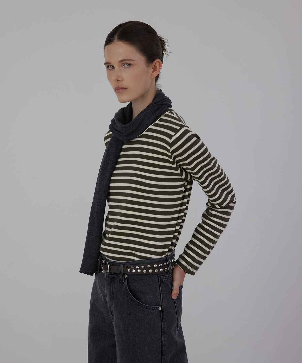 퀸스래빗(Q'SRB) Edit Curved Silhouette Denim Pants_Dark Gray_4colors