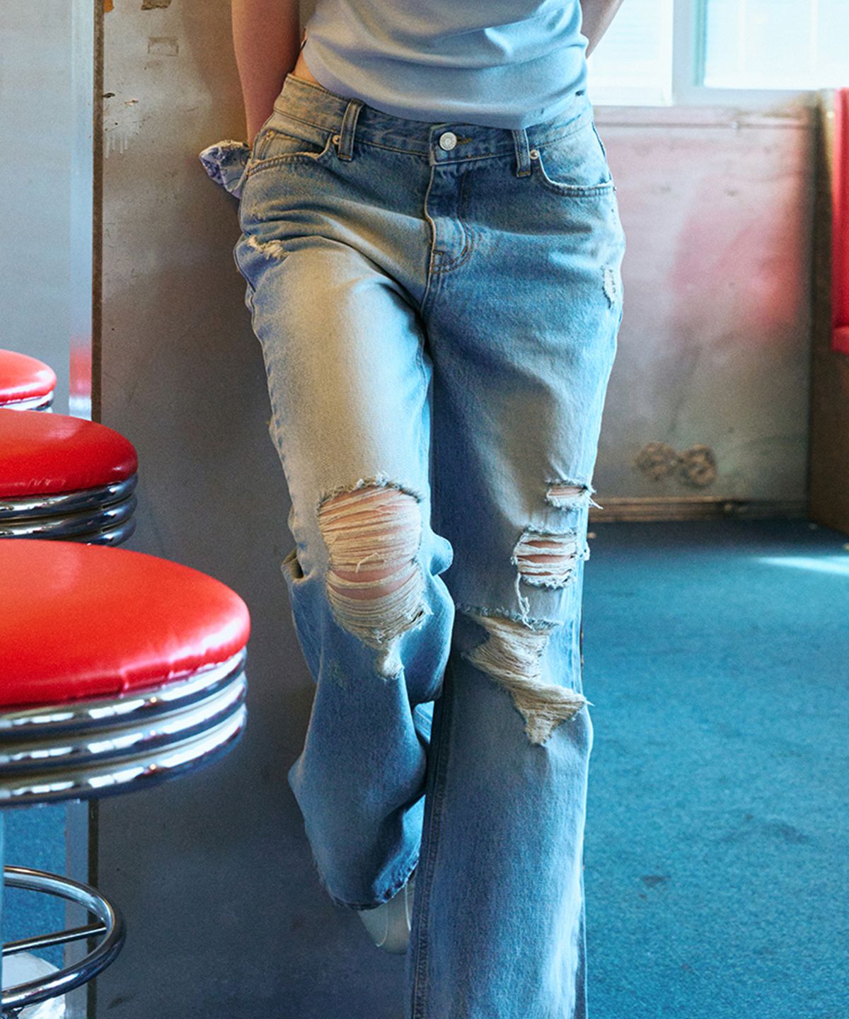 에르에르(ERER) Bootcut Destroyed Denim Pants Blue