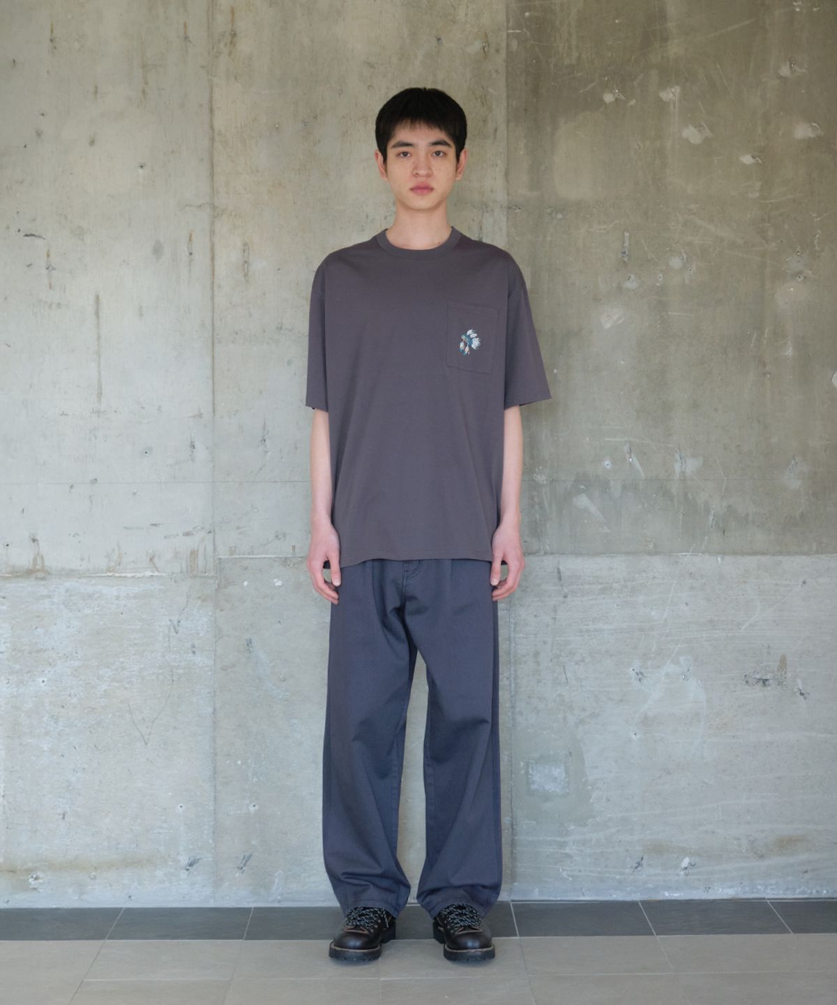 홀리선(HORLISUN) Lawrence Short Embroidery T-shirt - Native American Charcoal