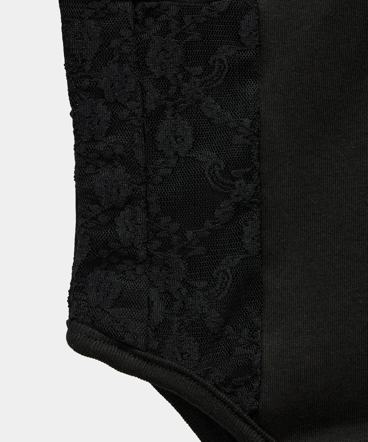 에트오소메(ETRE AU SOMMET) Bust Line Lace Bodysuit (Black)