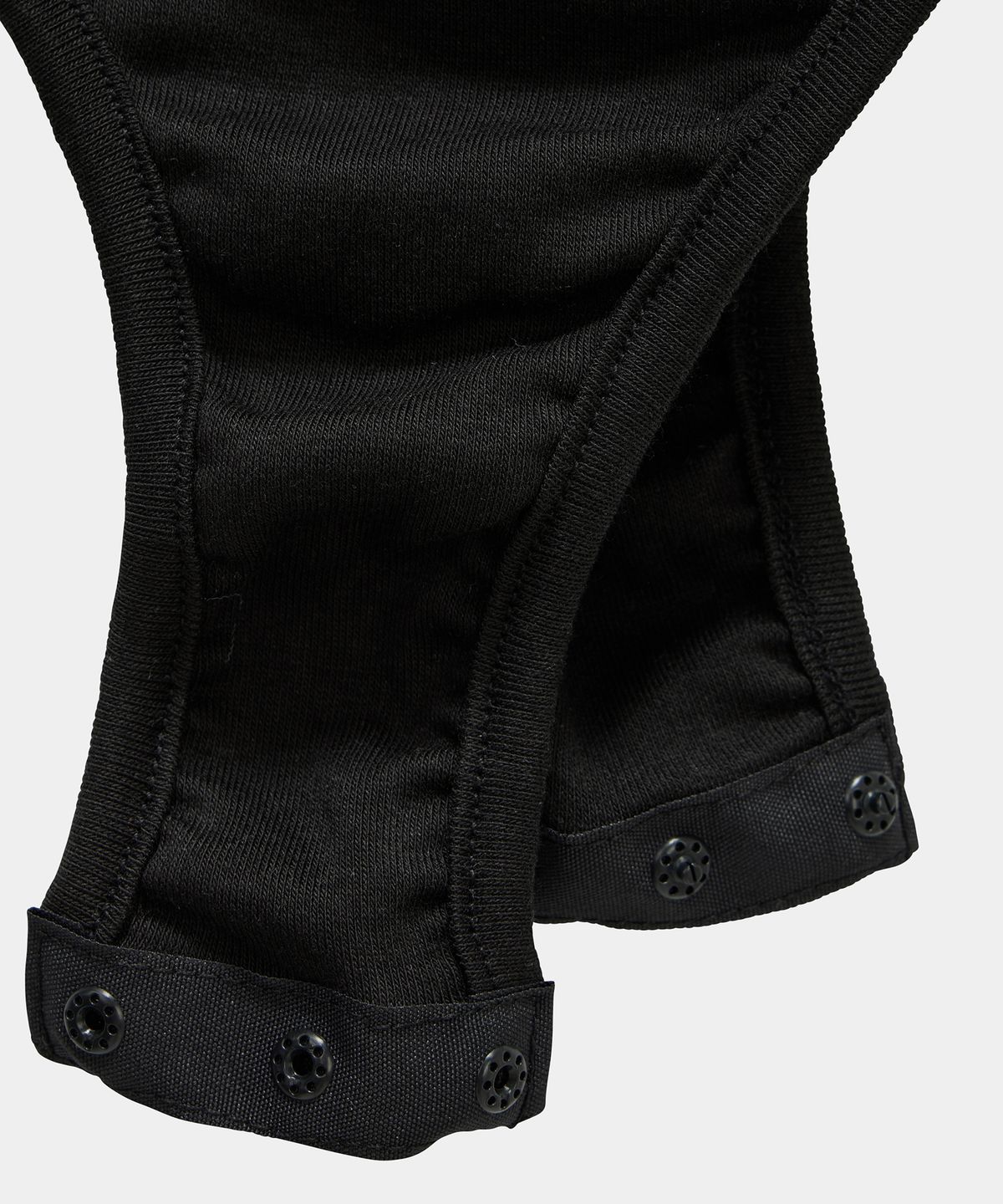 에트오소메(ETRE AU SOMMET) Bust Line Lace Bodysuit (Black)