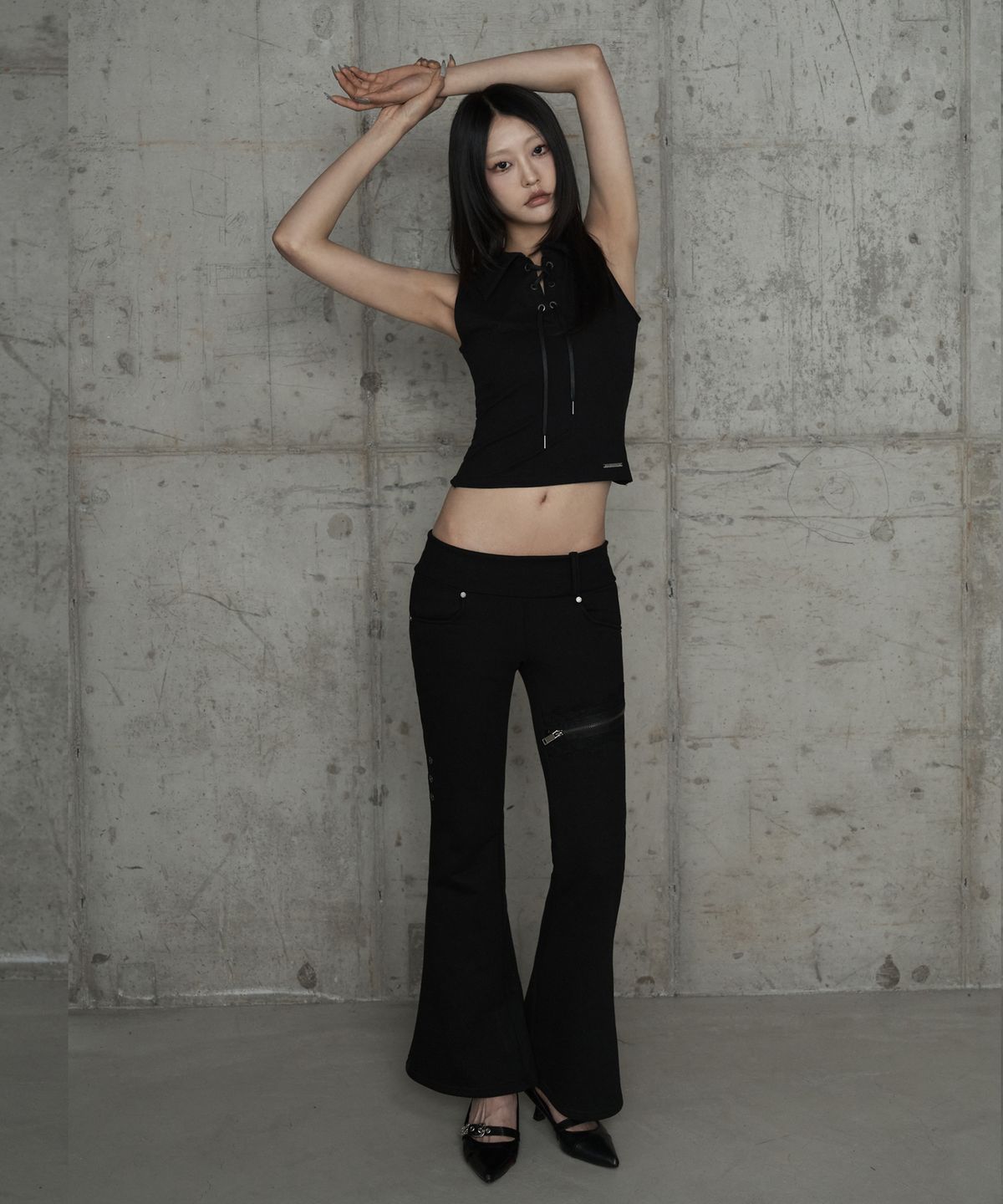 에트오소메(ETRE AU SOMMET) Lace Zipper Layer Bootcut Pants (Black)