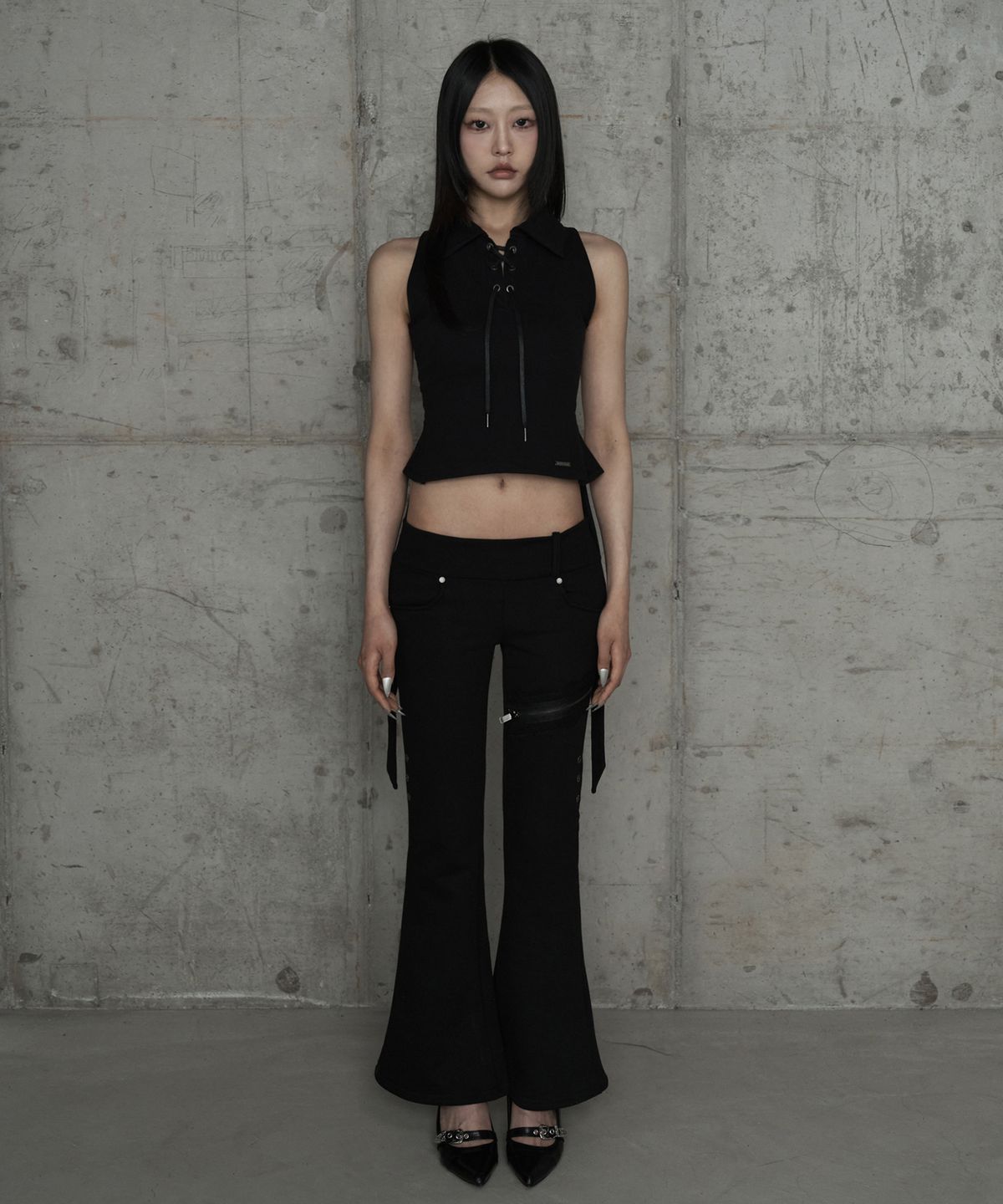 에트오소메(ETRE AU SOMMET) Lace Zipper Layer Bootcut Pants (Black)