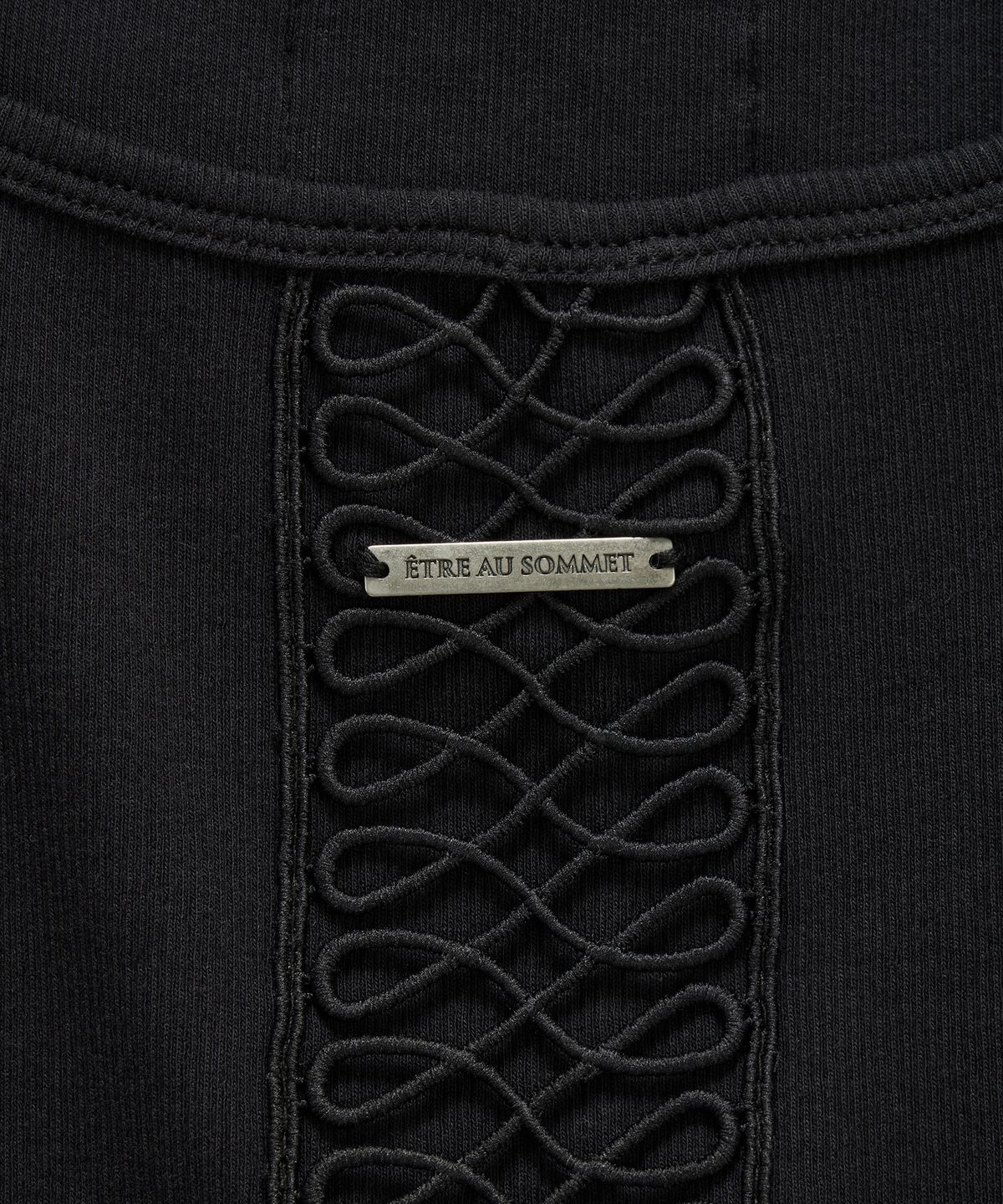 에트오소메(ETRE AU SOMMET) Crochet Point Short Sleeve (Black)