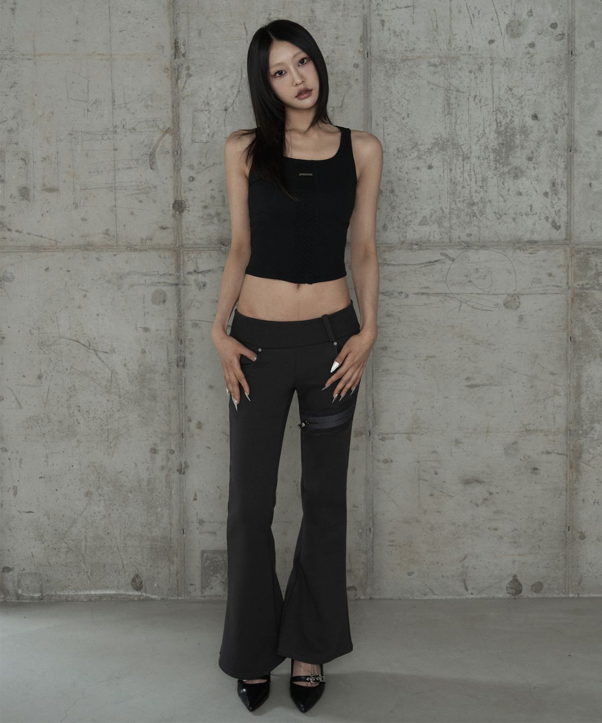에트오소메(ETRE AU SOMMET) Crochet Point Short Sleeve (Black)