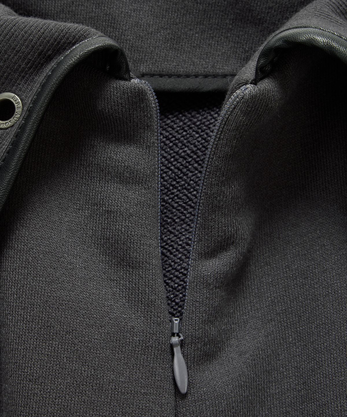 에트오소메(ETRE AU SOMMET) Double Rib Pintuck Training Pants (Dark Gray)