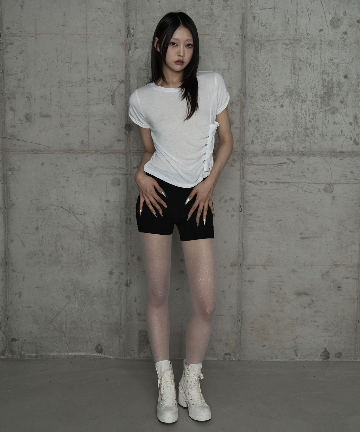 에트오소메(ETRE AU SOMMET) Drape Pintuck Zipper Roll-Up Short Top (Ivory)