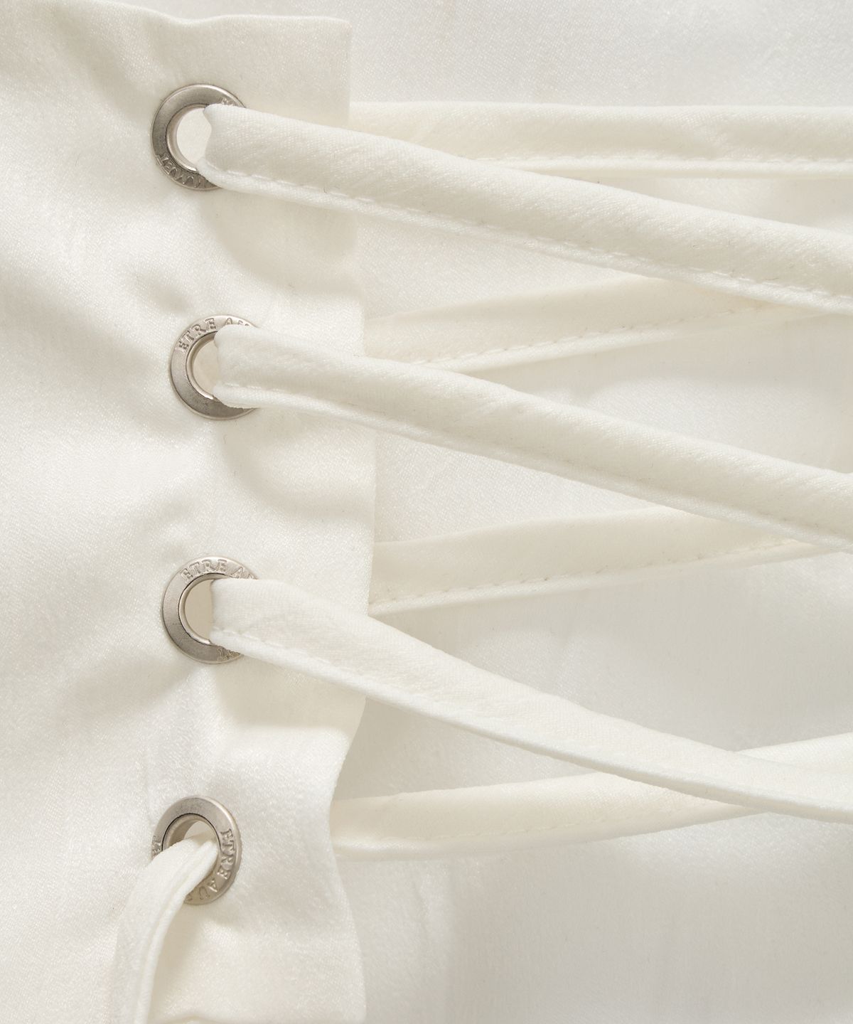 에트오소메(ETRE AU SOMMET) Double Layer Lace Back Corset Slip (Ivory)