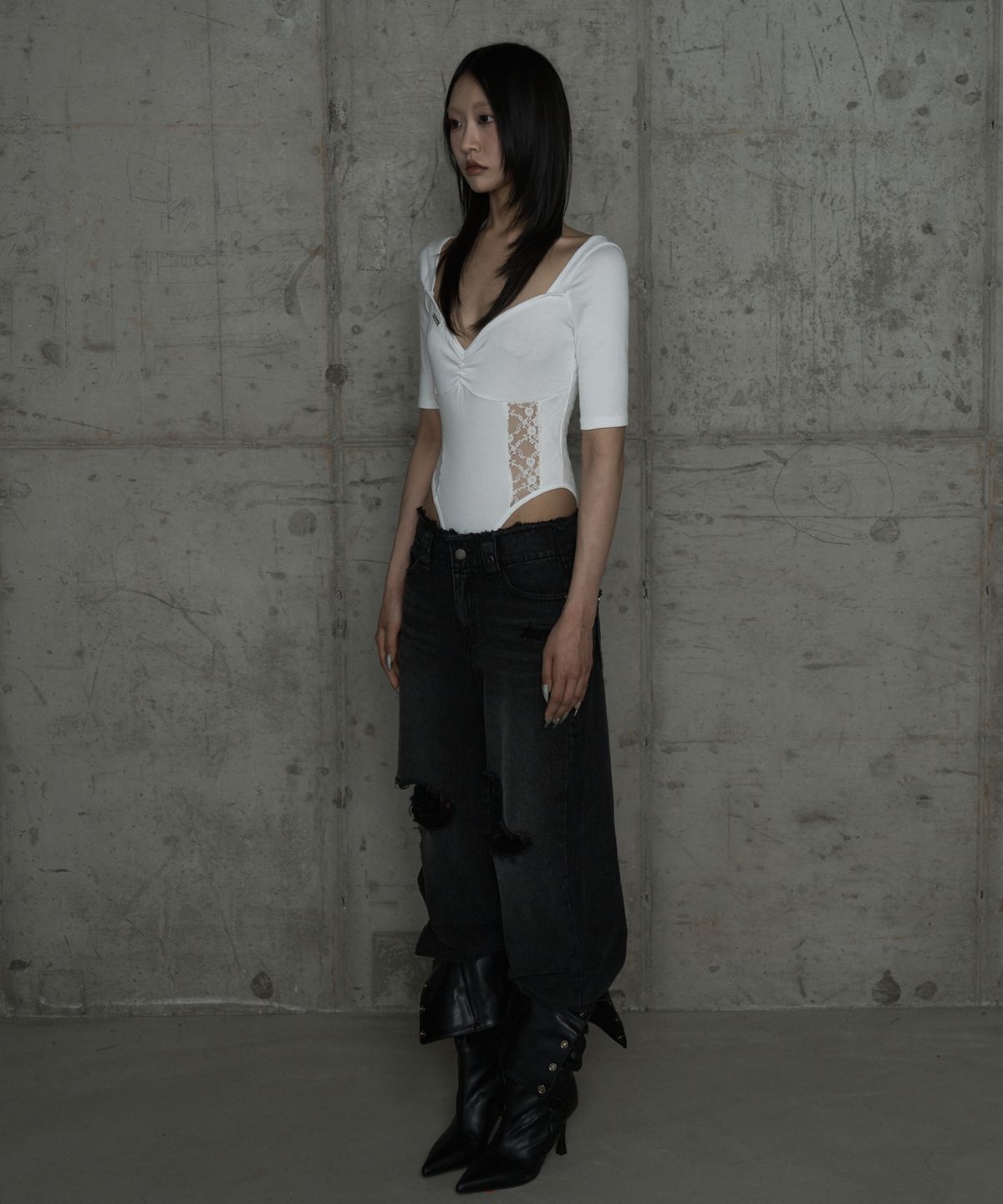 에트오소메(ETRE AU SOMMET) Wide Front Damage Denim Pants (Dark Gray)