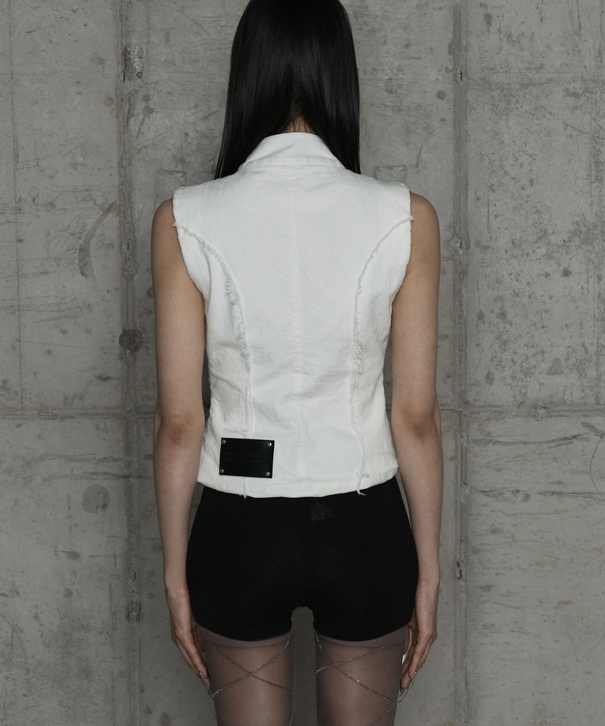 에트오소메(ETRE AU SOMMET) Diagonal Corset Vest (White)
