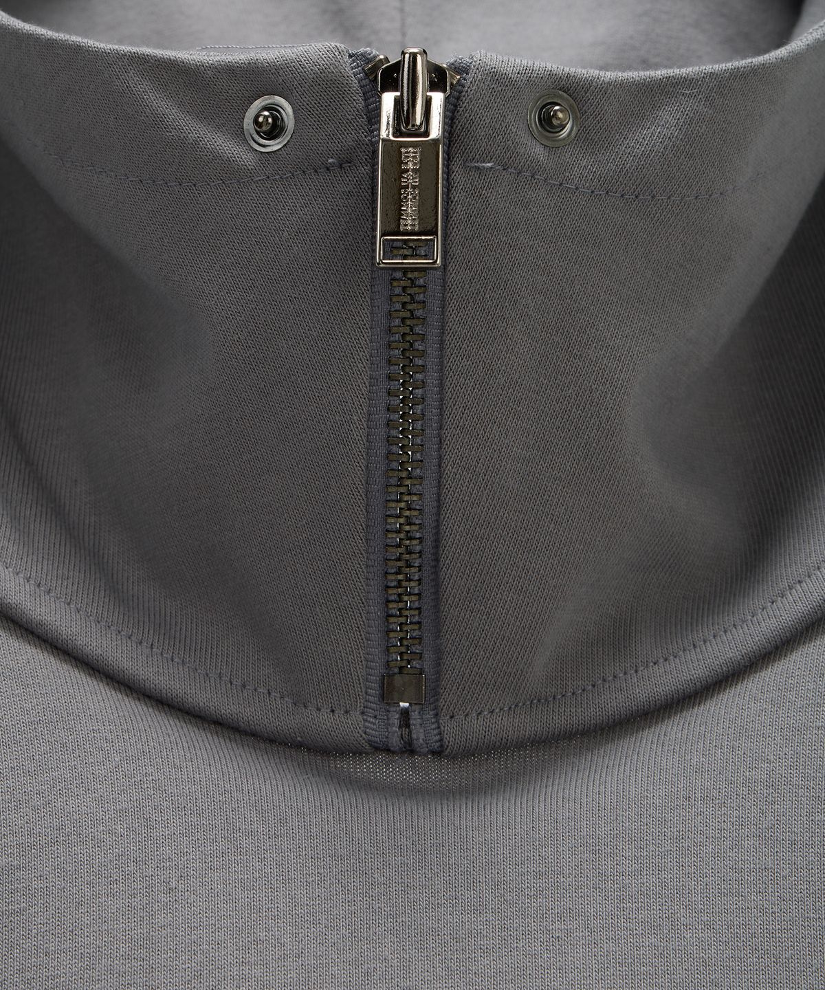 에트오소메(ETRE AU SOMMET) Zipper Halter Turtleneck Point Pocket Hoodie (Gray)