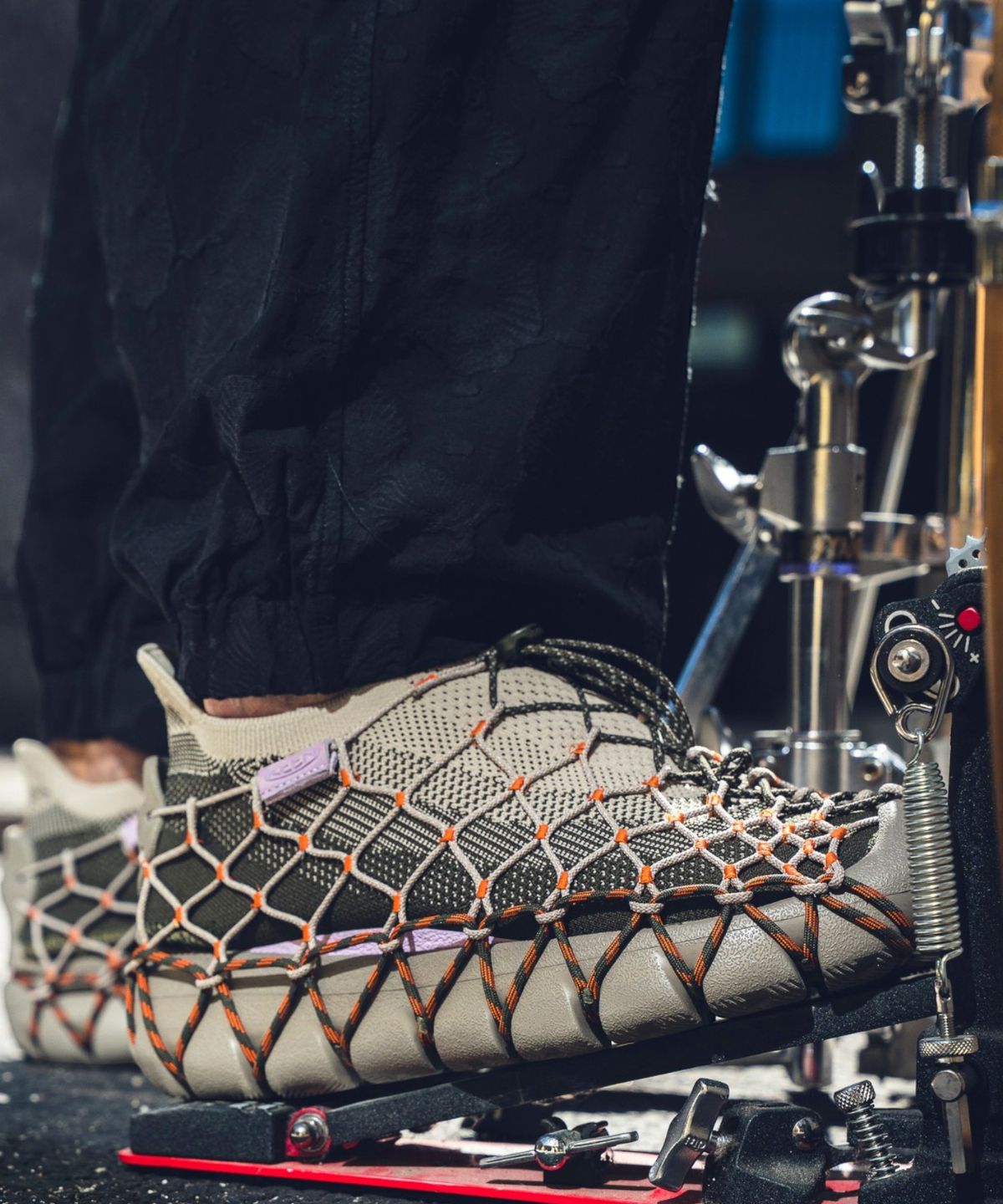 킨(KEEN) [KEEN x HENRIK VIBSKOV] 유니크 360 남성 슬립온 BRINDLE/SCARLET IBIS