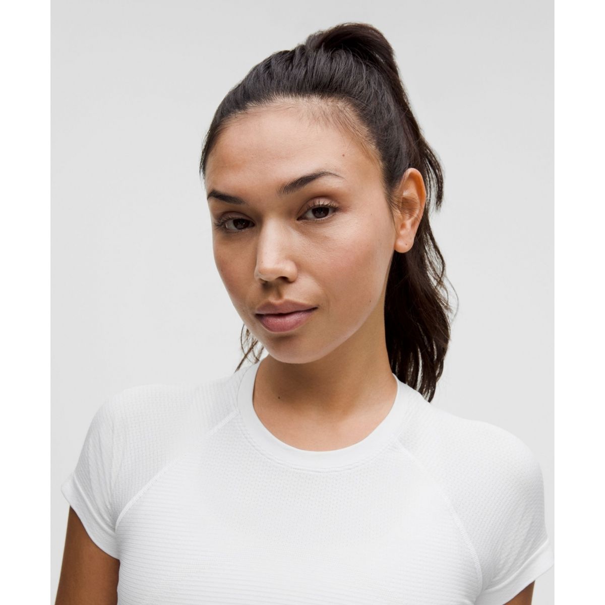 룰루레몬(LULULEMON) 스위프틀리 테크 크롭 숏슬리브 셔츠 2.0  WHWH
