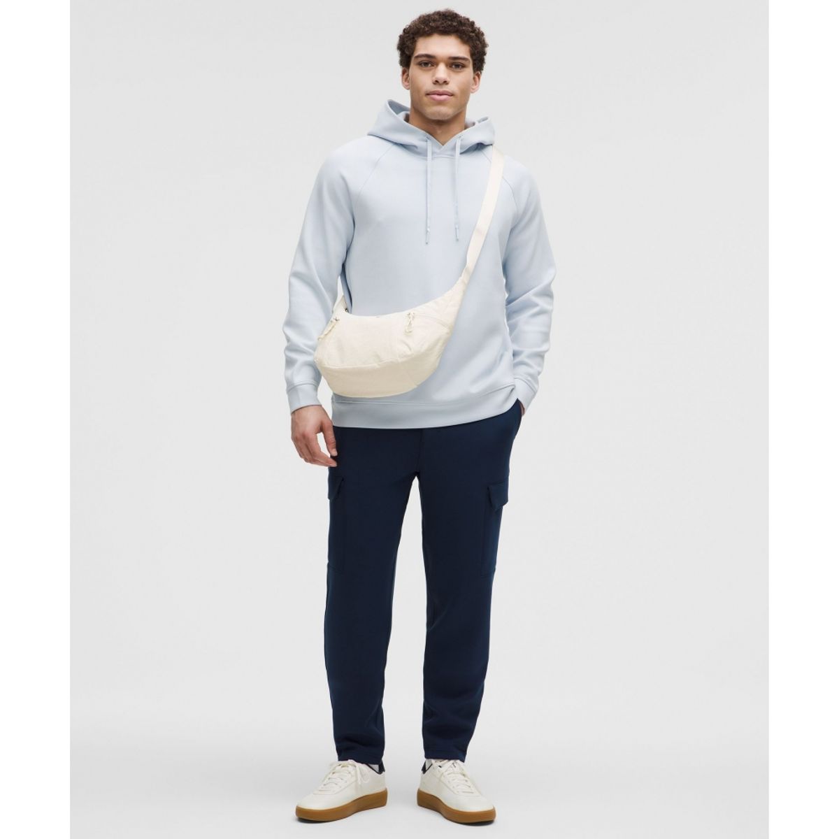 룰루레몬(LULULEMON) 슬라우치 슬링백 6L  LTIV