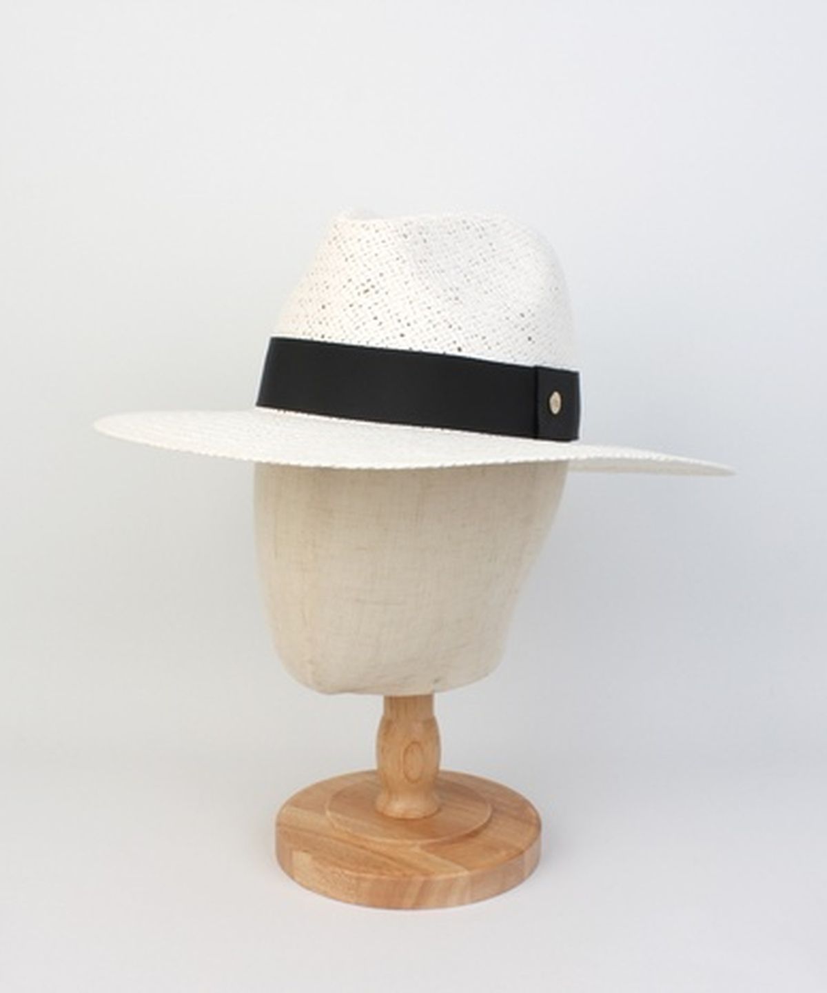 유니버셜 케미스트리(UNIVERSAL CHEMISTRY) Swing BK Line White Fedora 여름페도라