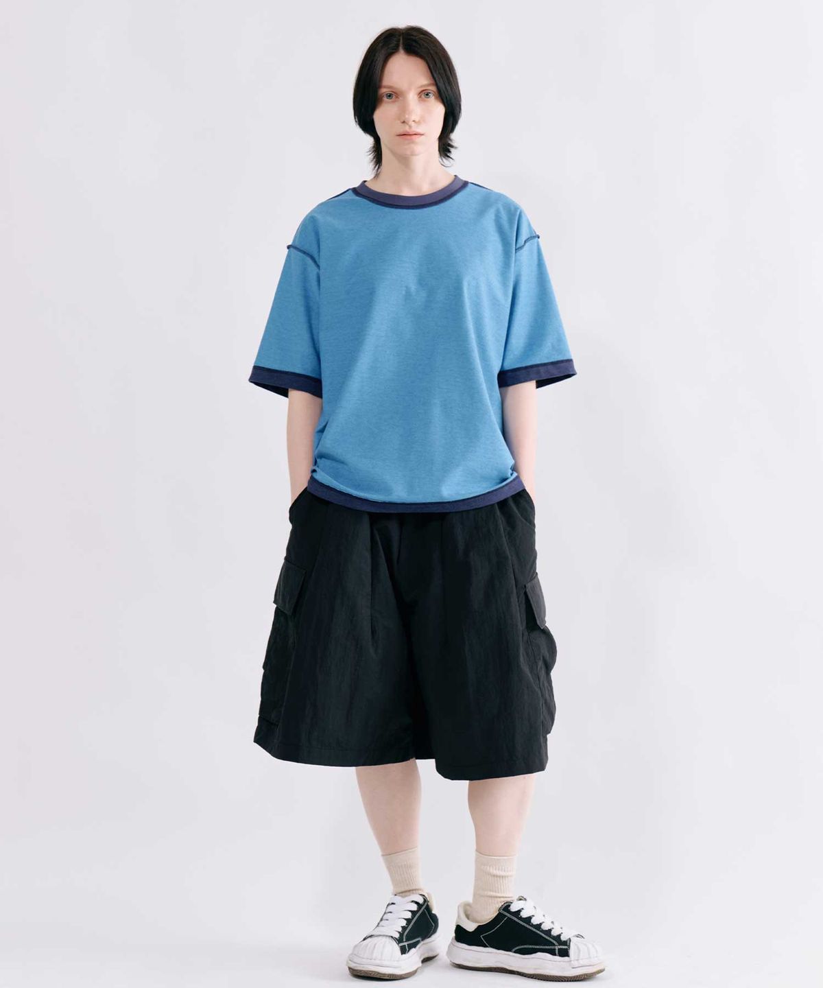 스미스아머(SMITHARMOR) [UNISEX] 뮤르덴 리버시블 투페이스 세미크롭 티셔츠_네이비 블루