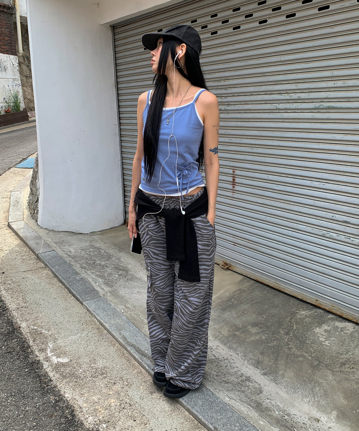 소흘(SOHUL) Zebra Arc Long Pants (그레이)