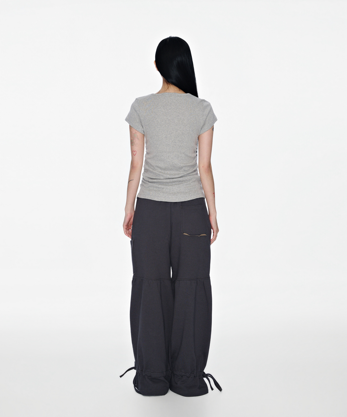 소흘(SOHUL) Leg Tunnel Flare Pants (차콜)