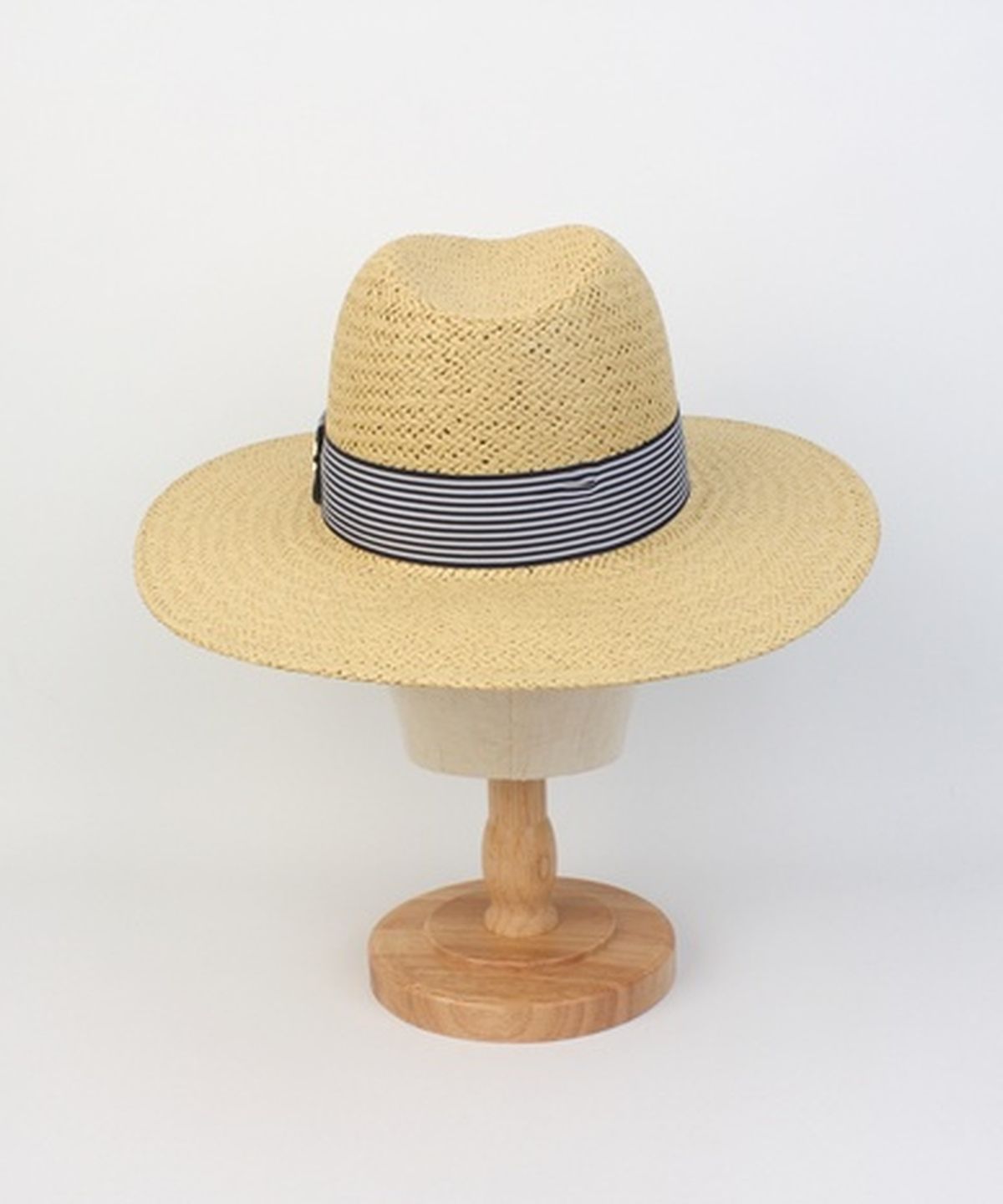유니버셜 케미스트리(UNIVERSAL CHEMISTRY) Swing Stripe Line Beige Fedora 여름페도라