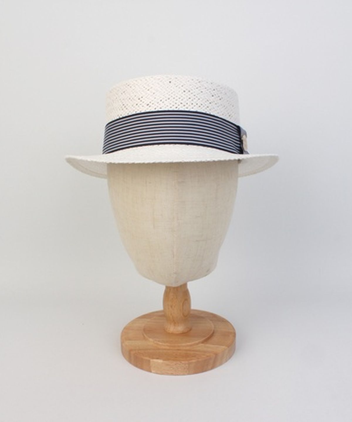 유니버셜 케미스트리(UNIVERSAL CHEMISTRY) Stripe Line White Short Panama Hat 파나마햇