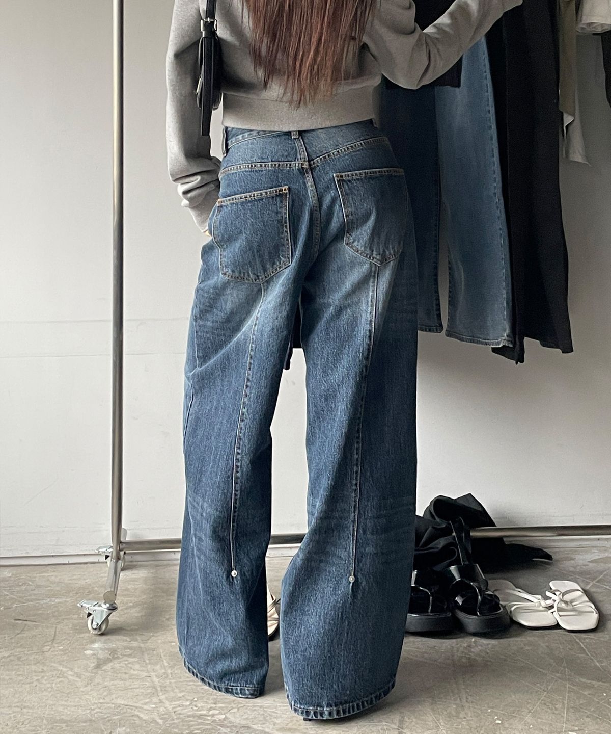 요키토키(YOKI TOKI) MAXI PIN-TUCK DARK DENIM PANTS [Dark Blue]
