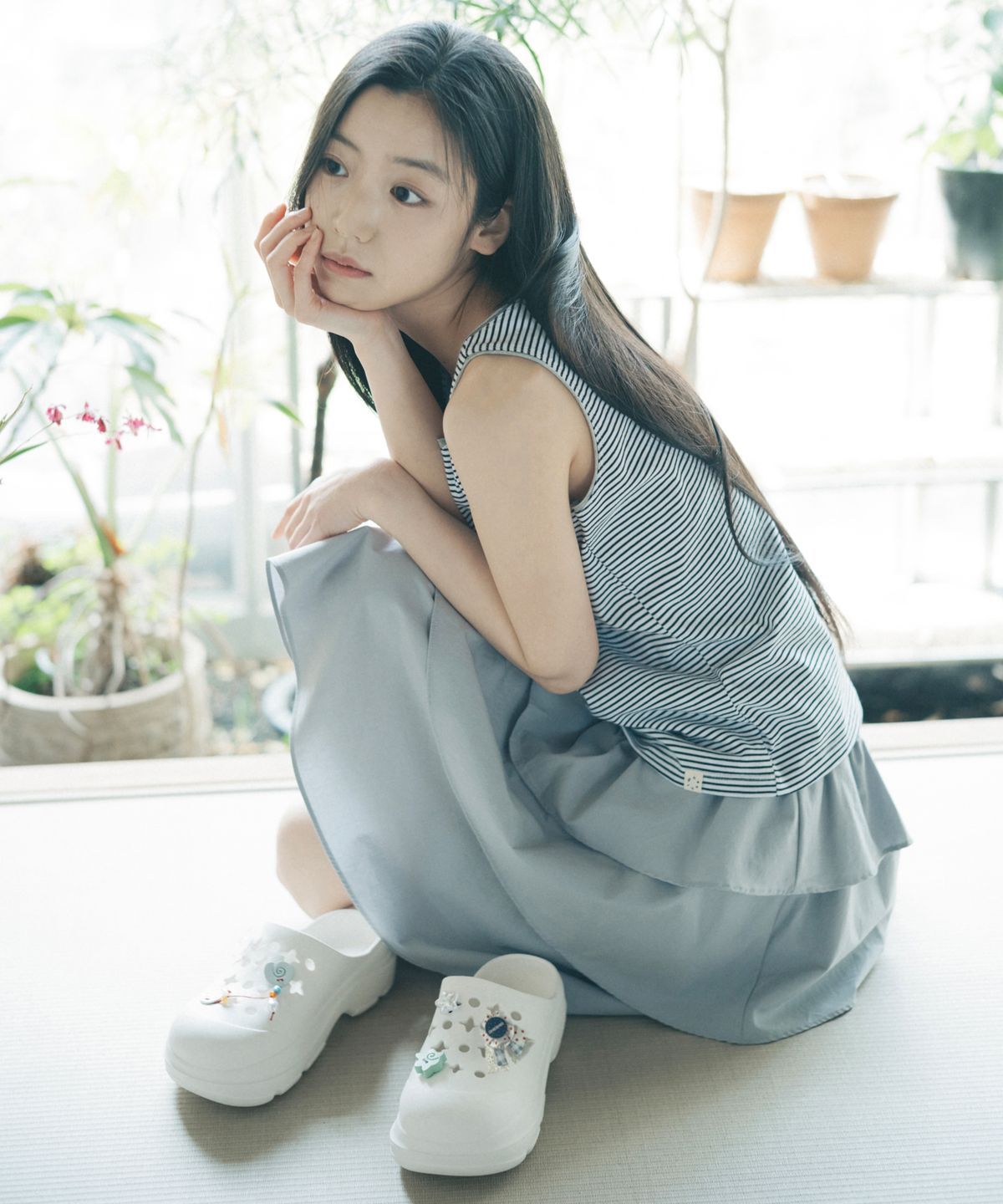 오헤시오(OHESHIO) MIXED BANDING SHIRRING SKIRT, SKY BLUE