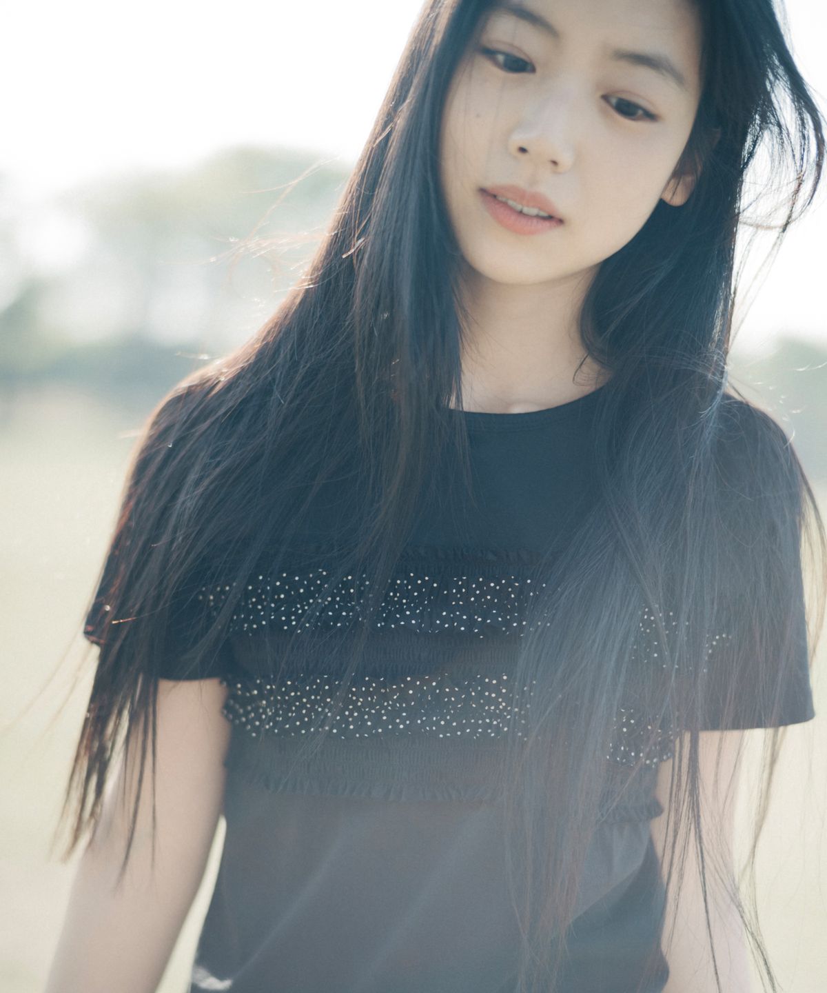 오헤시오(OHESHIO) DOT FRILL T-SHIRT, BLACK