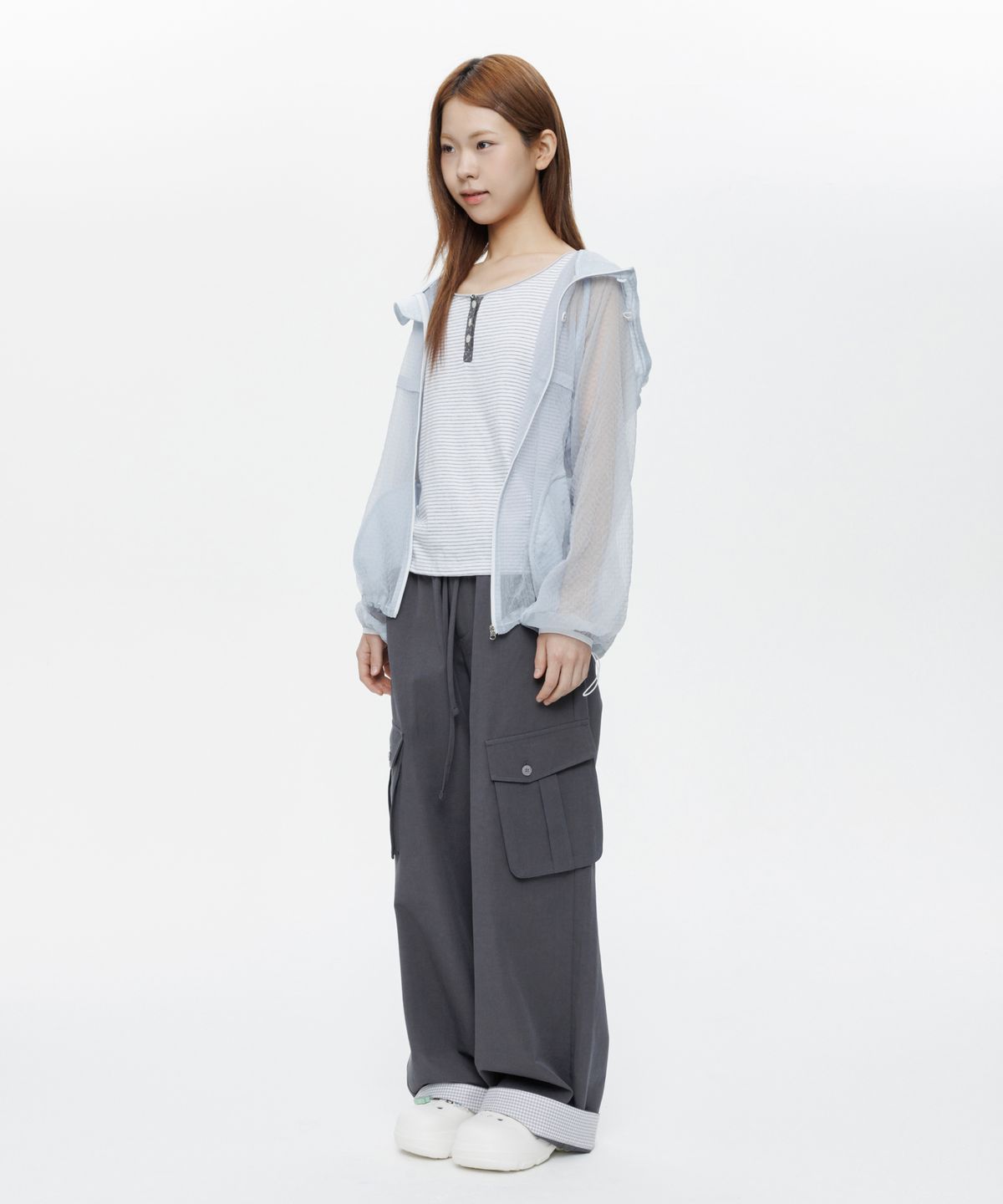 오헤시오(OHESHIO) SHEER SOFT WINDBREAKER, SKY BLUE