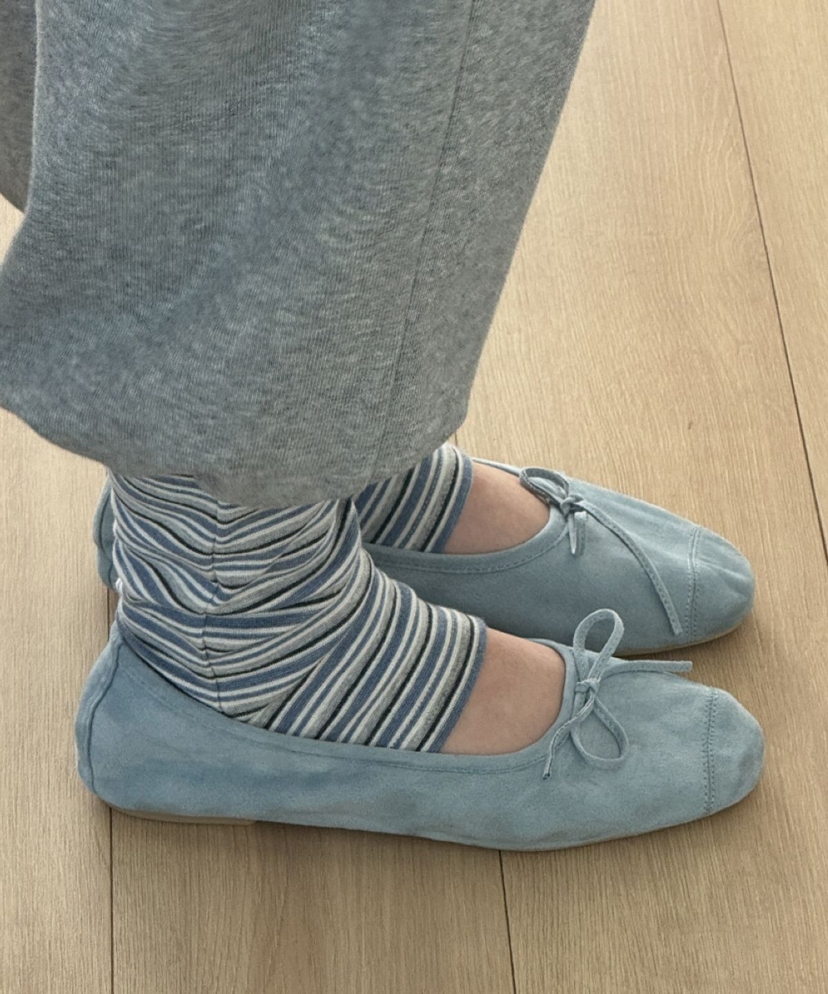 론론(RONRON) LEG WARMER LAYERED SWEAT PANTS GREY