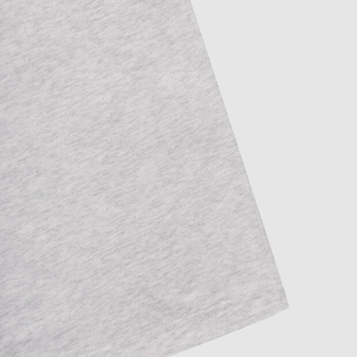 엄브로(UMBRO) 콘크리트 블룸 스프레이 이펙트 반팔 티셔츠 라이트 그레이 UR221CRS58