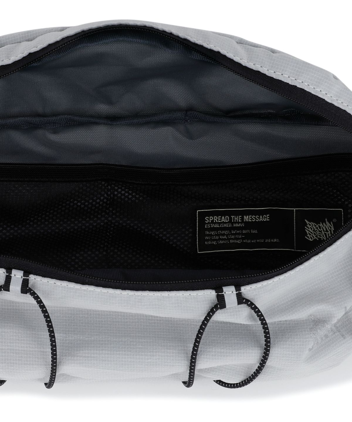 브라운브레스(BROWNBREATH) TAG HIP SACK - WHITE