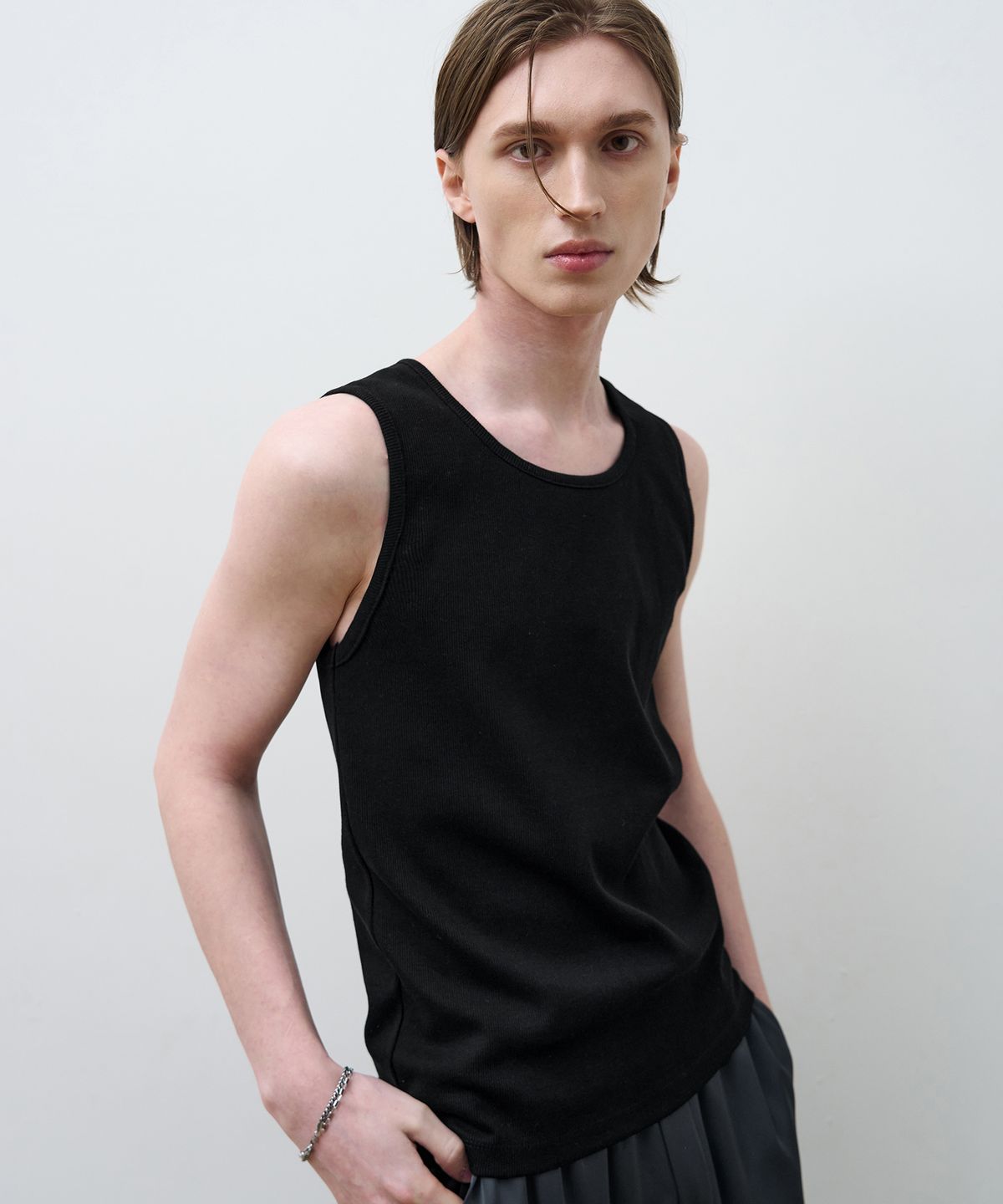 드로우핏(DRAW FIT) 미니멀 리브드 슬리브리스 [3color]