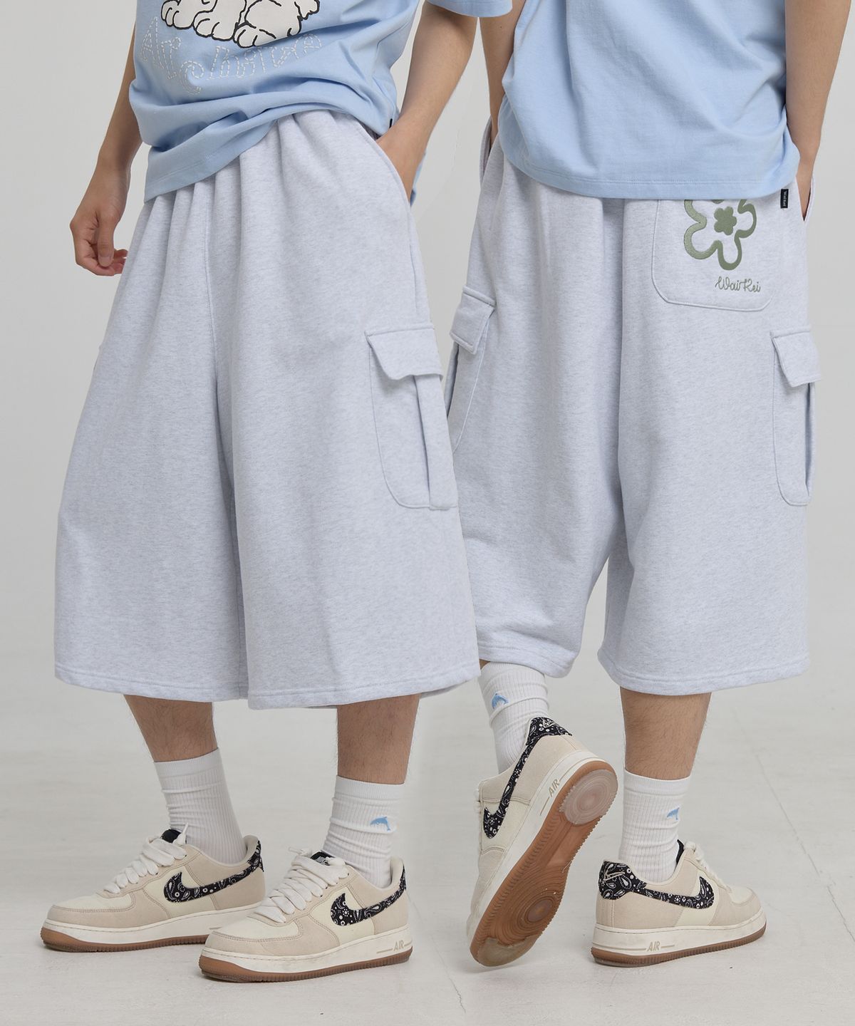 와이케이(WAIKEI) 카고 버뮤다 스웨트팬츠 멜란지화이트