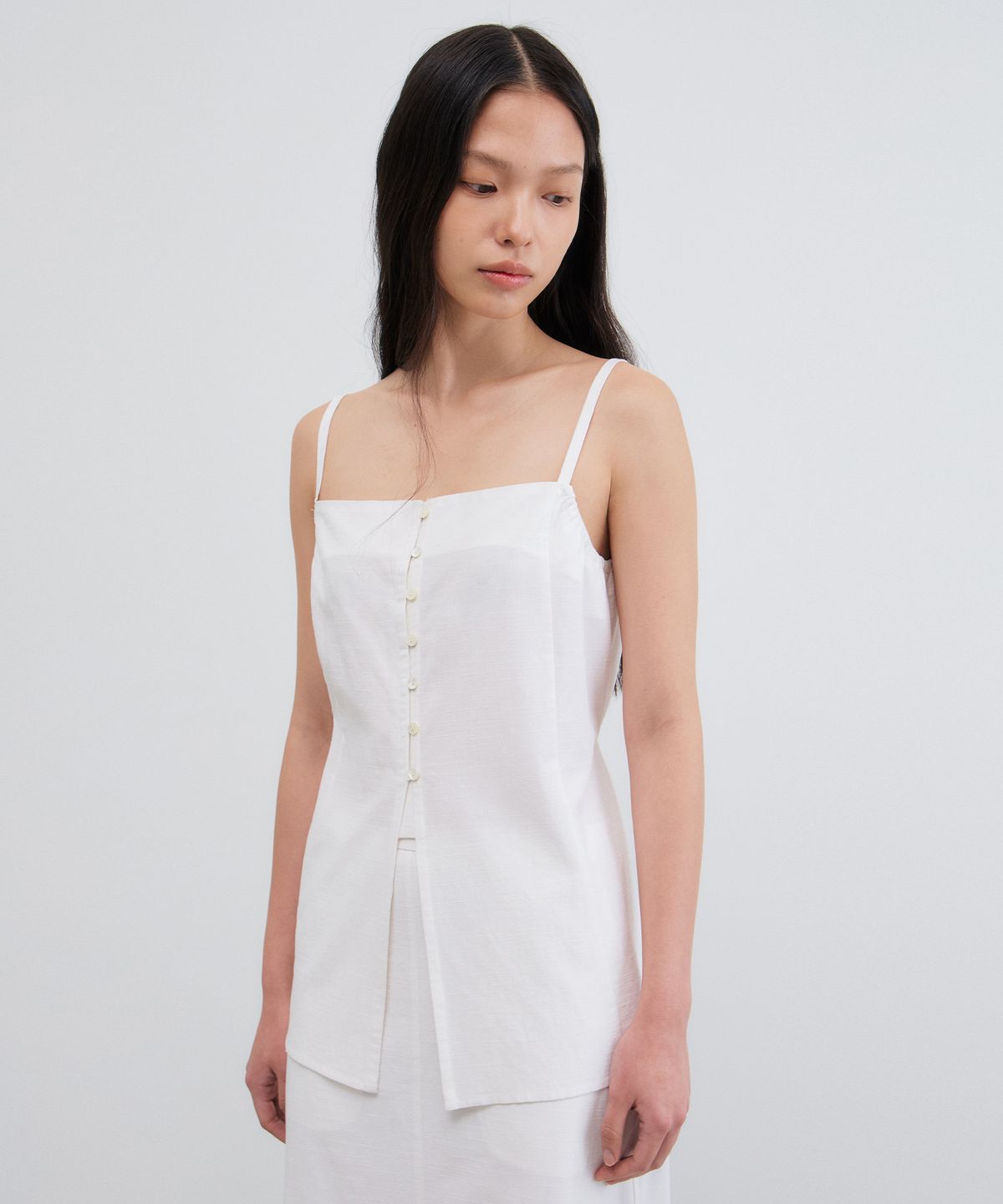망고매니플리즈(MANGO MANY PLEASE) DONA BUTTON SLEEVELESS_IVORY