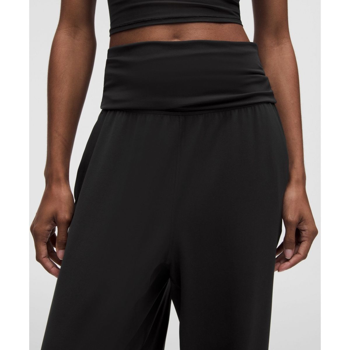 룰루레몬(LULULEMON) Align™ 폴드오버 릴랙스드 조거 *레귤러  BLK