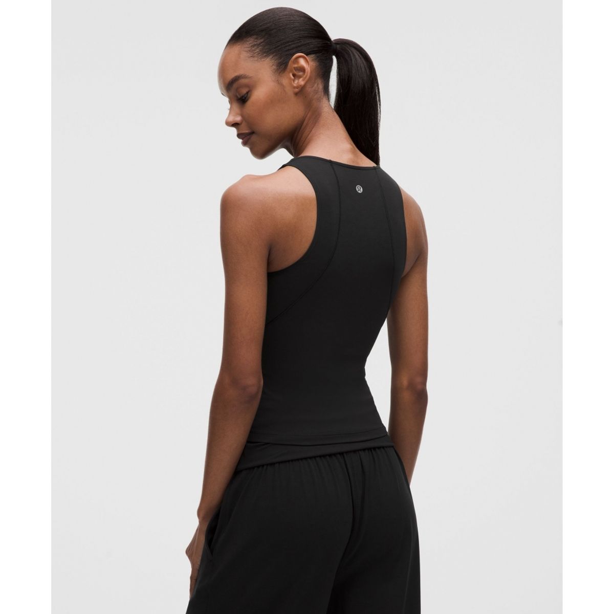 룰루레몬(LULULEMON) Align™ 미니 브이넥 탱크탑  BLK