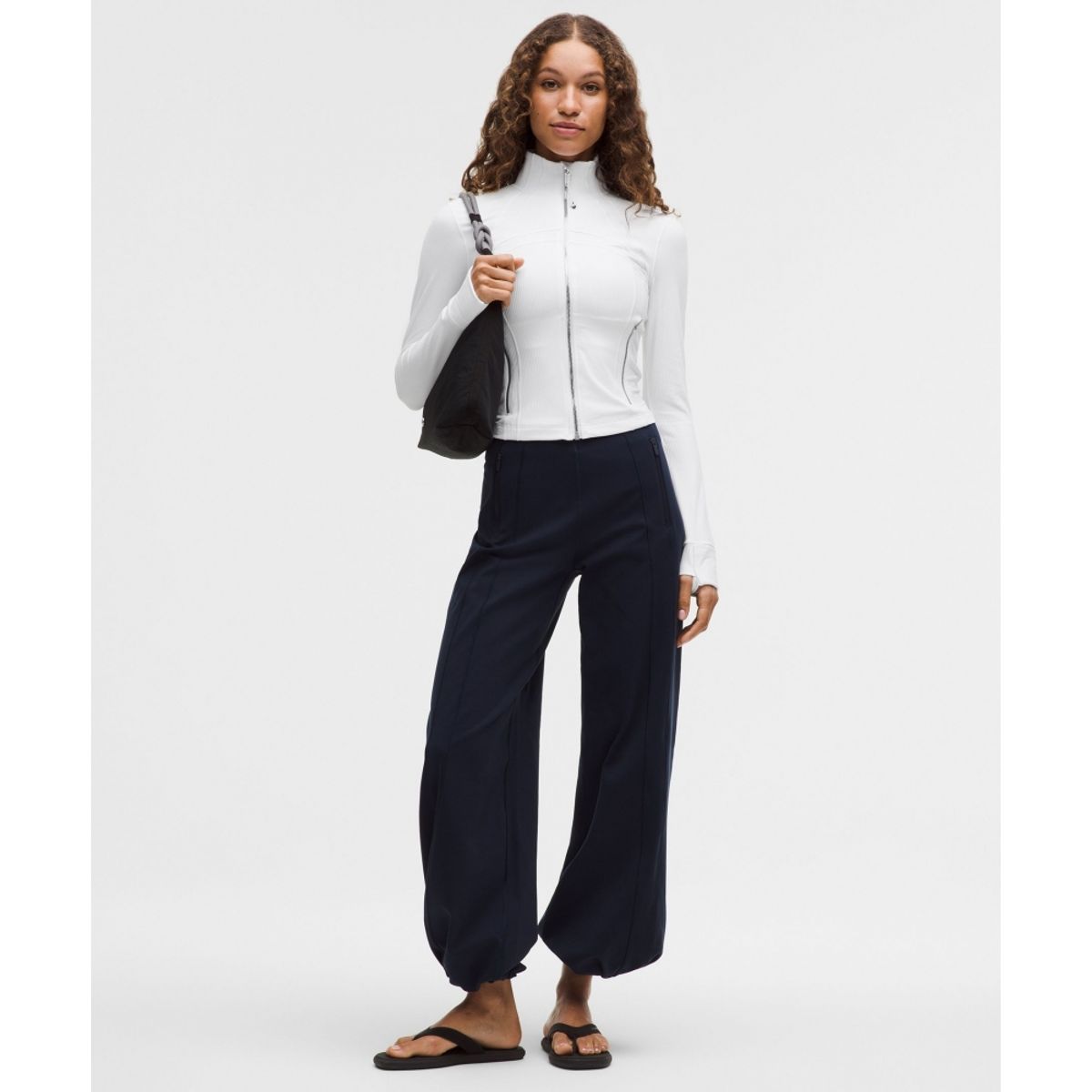 룰루레몬(LULULEMON) 디파인 크롭 재킷 *리브드 Nulu  WHT MRRS MRRS