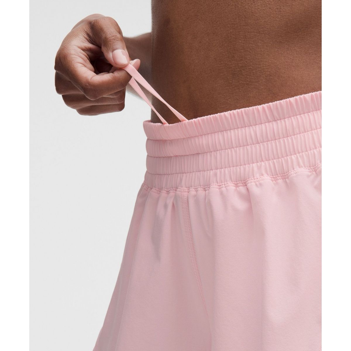 룰루레몬(LULULEMON) 셰이크 잇 아웃 하이라이즈 러닝 쇼츠 2.5inch  PIAR