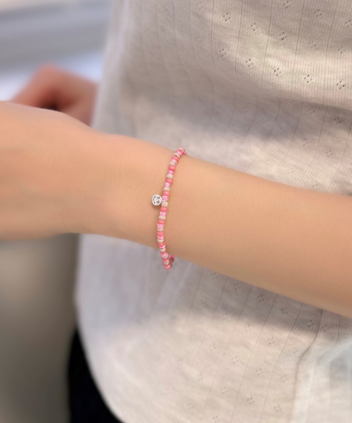 봉보(BONBEAU) Luce color beads layered Bracelet 루체 컬러 믹스 비즈 스마일 참 팔찌