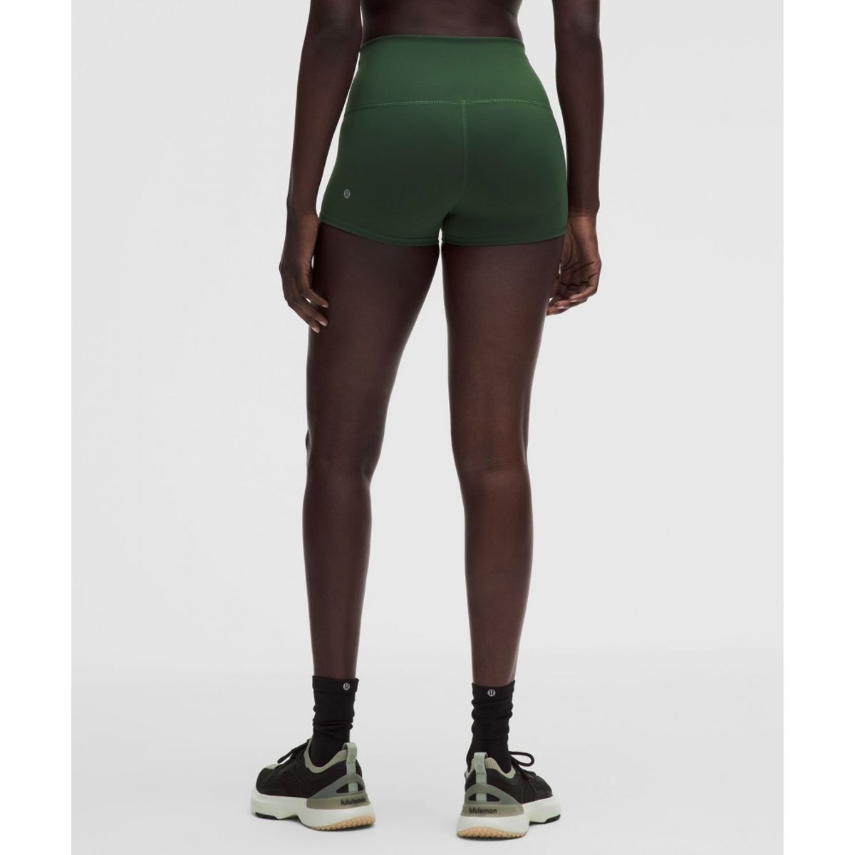 룰루레몬(LULULEMON) 원더 트레인 하이라이즈 쇼츠 2inch  IVYG