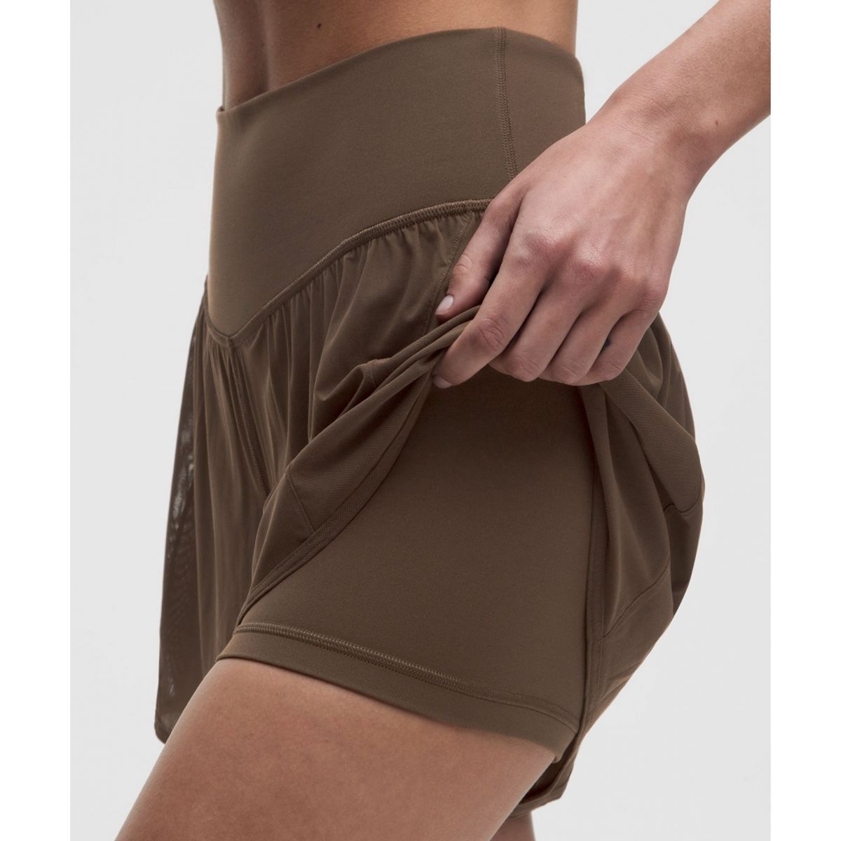 룰루레몬(LULULEMON) Nulu 앤 메쉬 하이라이즈 요가 쇼츠 3.5inch  WALC
