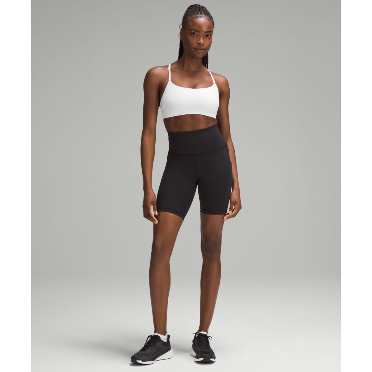 룰루레몬(LULULEMON) 원더 트레인 스트래피 레이서 브라 *라이트 서포트, C D컵  WHT