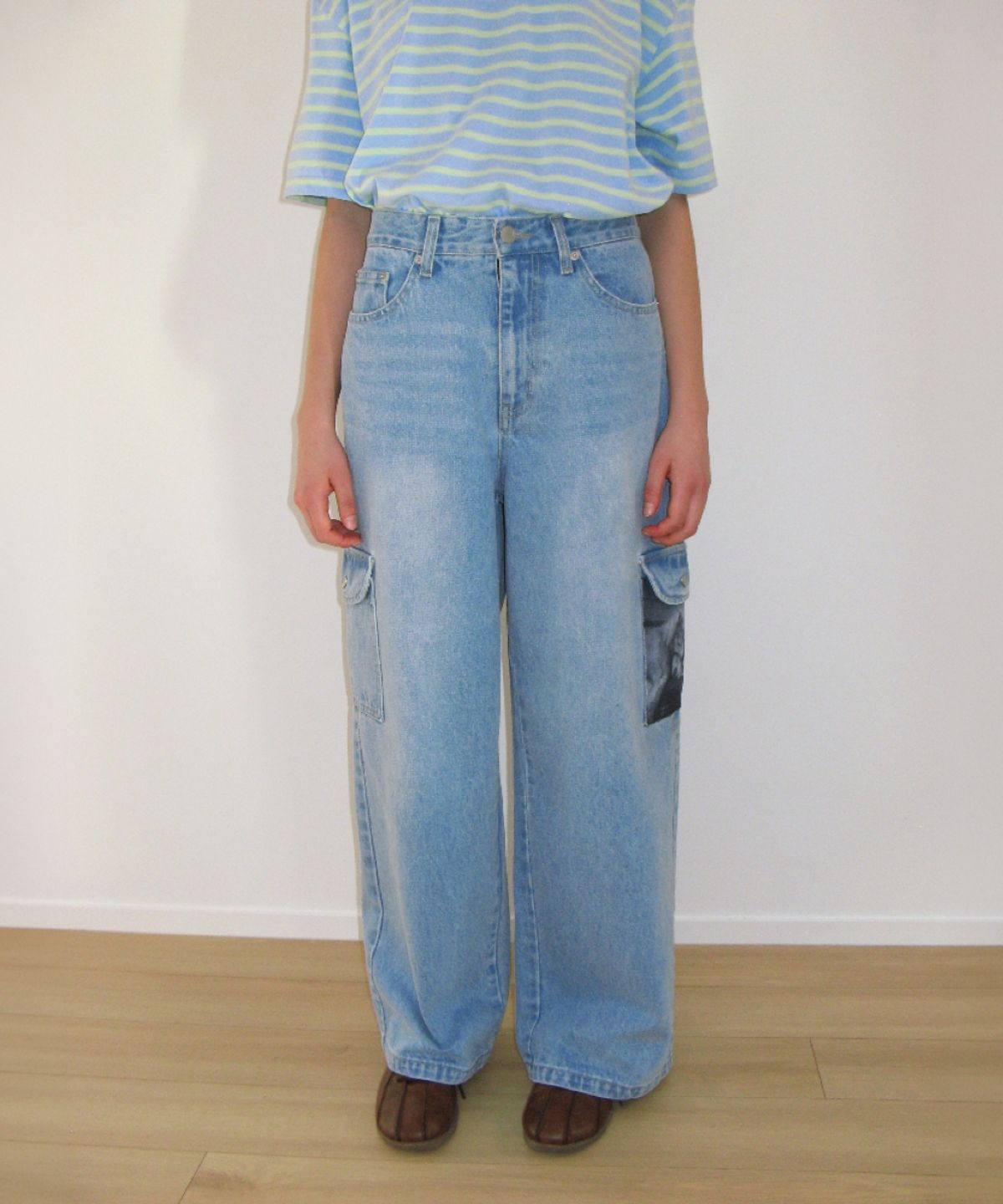론론(RONRON) PONY CAT FRIENDS CARGO DENIM PANTS LIGHT BLUE