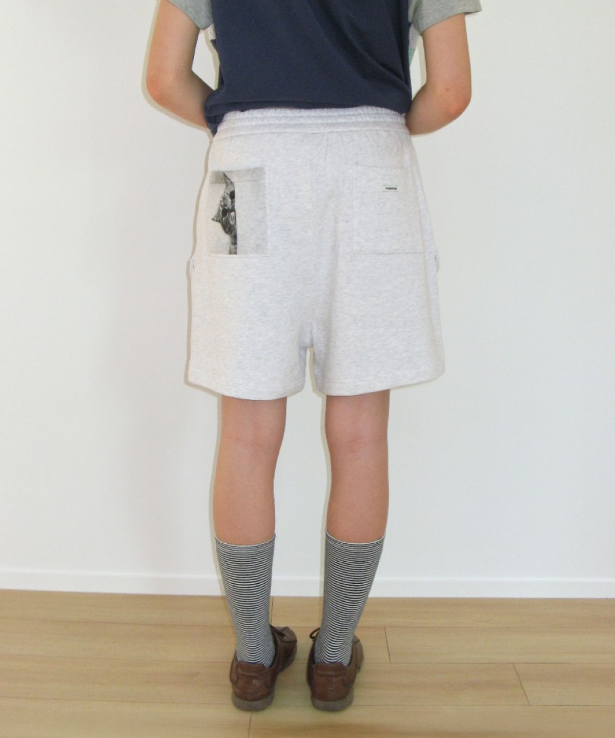 론론(RONRON) CAT POCKET SWEAT CARGO SHORTS WHITE MELANGE