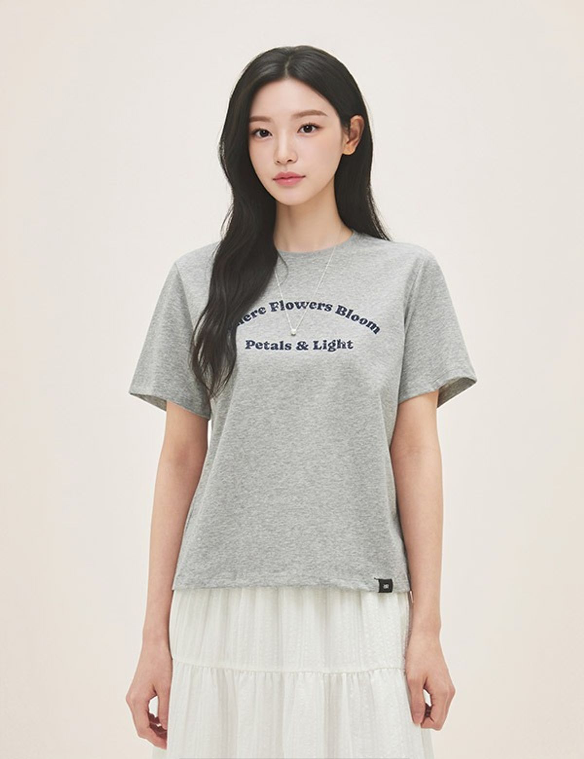 로엠(ROEM) 레터링 반팔 티셔츠 RMHWG25RT2