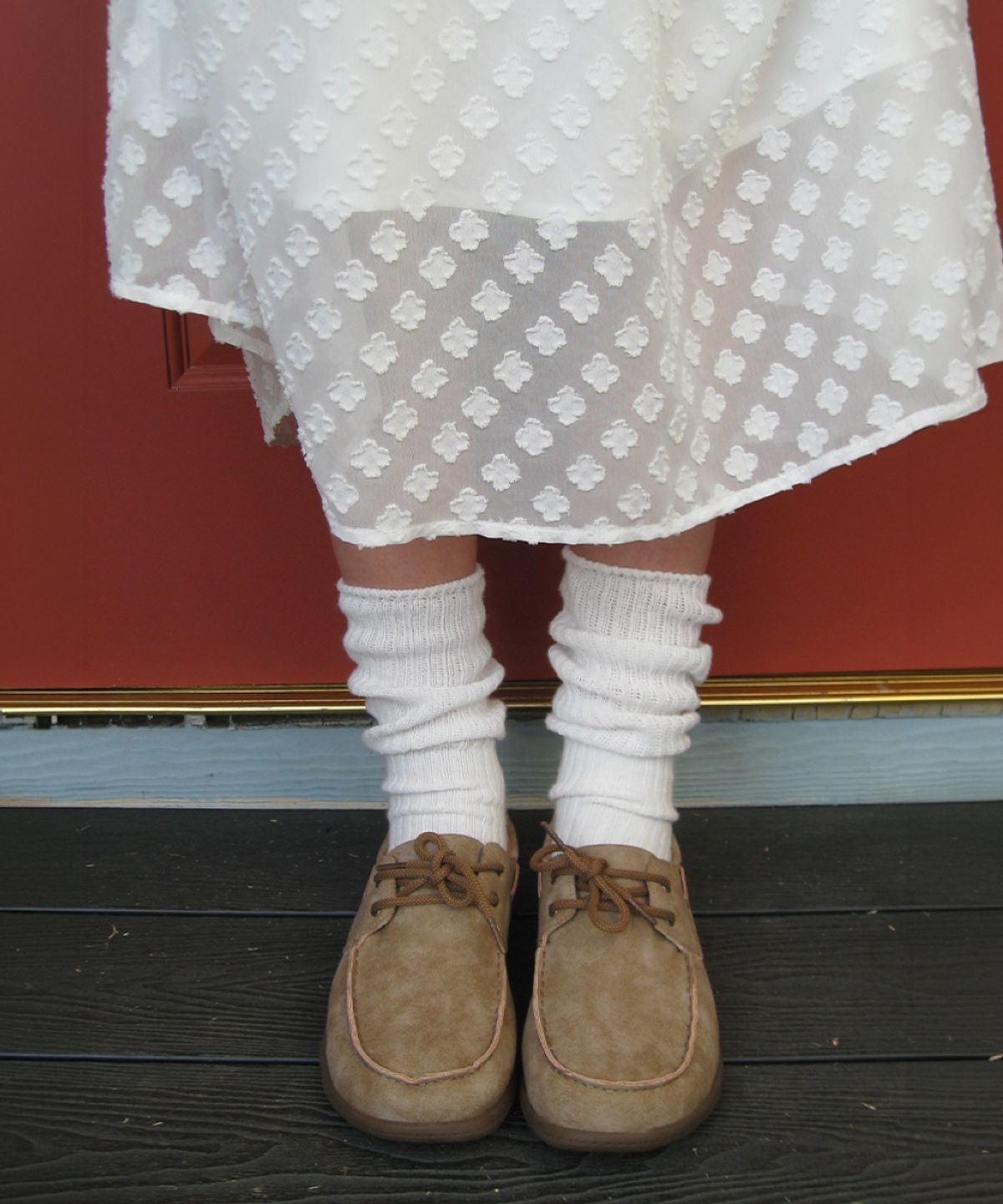 론론(RONRON) SHEER PATTERN STRING LONG SKIRT CLOVER WHITE