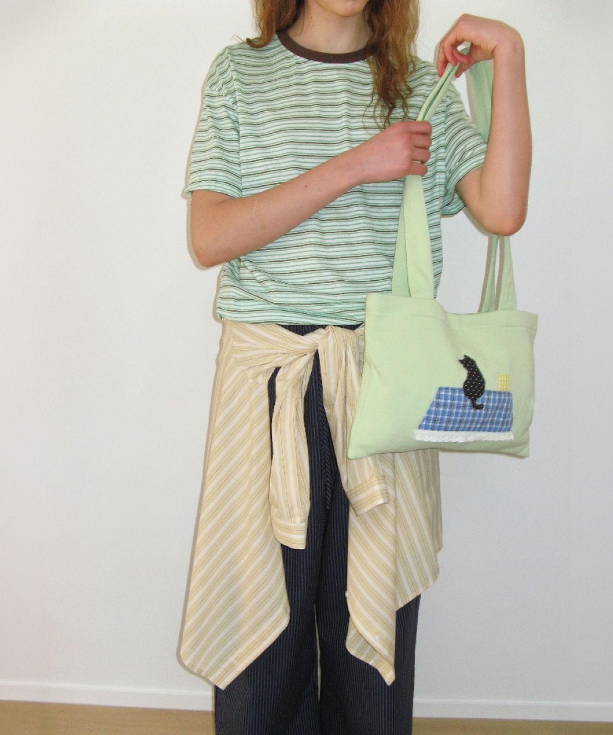 론론(RONRON) ROOFTOP CAT APPLIQUE SWEAT SHOULDER BAG MINT