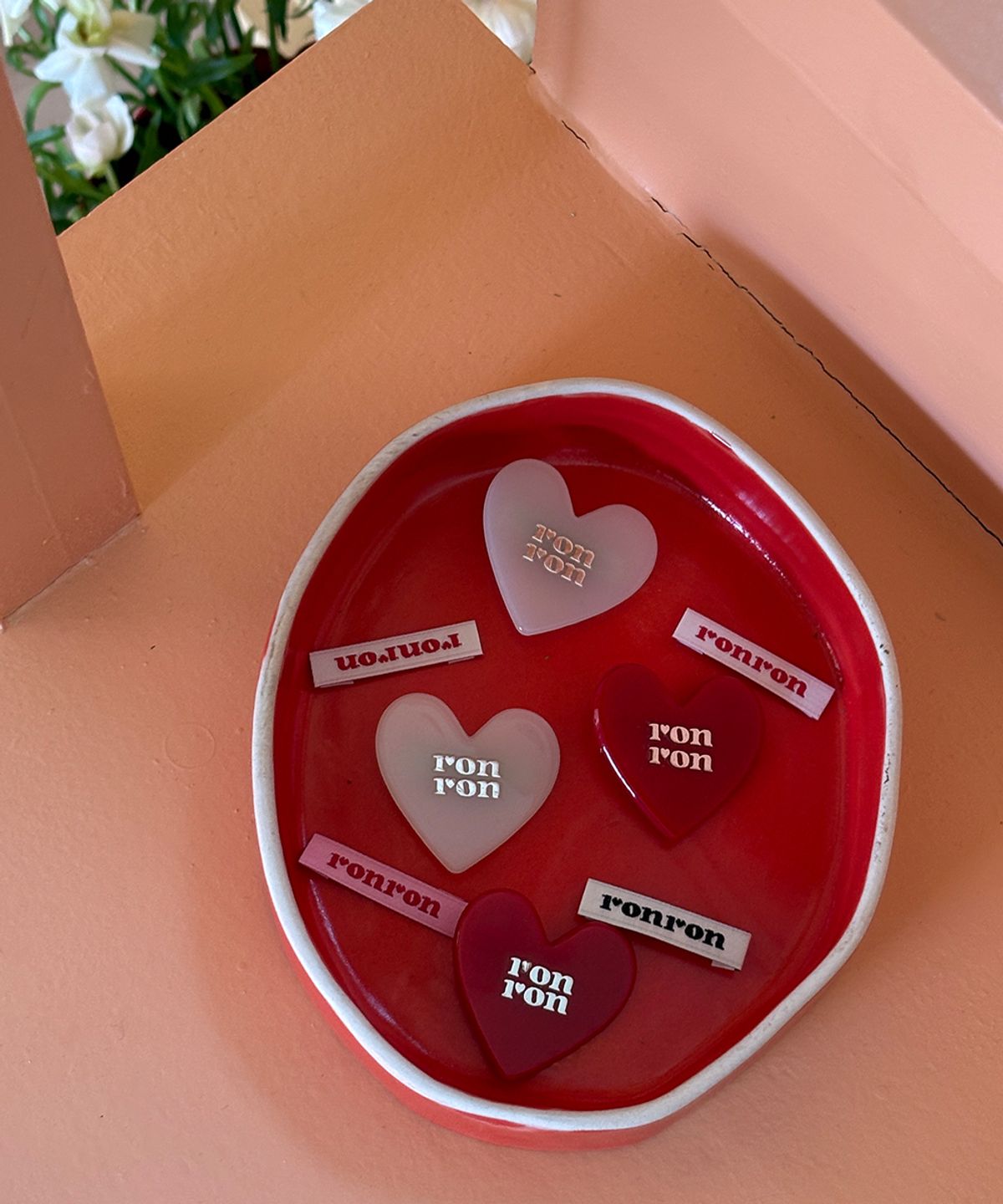 론론(RONRON) RR HEART HAIR PIN CREAM RED (2EA)